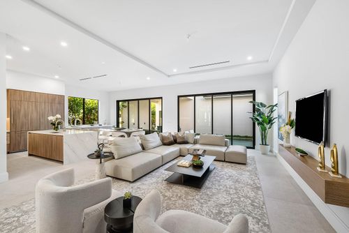 222 Se 5th St, Delray Beach, FL, 33483-4438 | Card Image