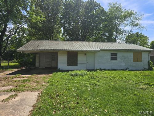 105 Adams Street, Sikeston, MO, 63801 | Card Image