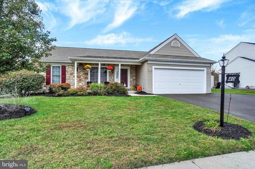 40 Heather Way, YORK, PA, 17404-8294 | Card Image
