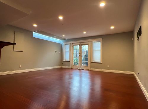 {{alt}} | Card Image