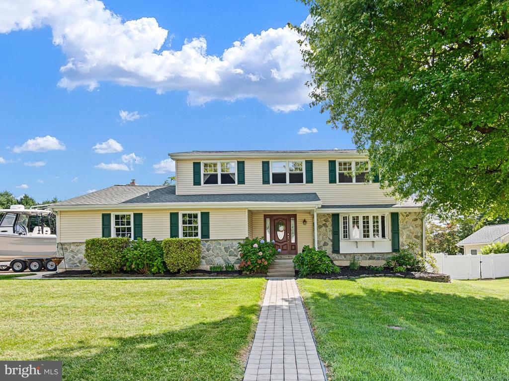 Whitekirk Dr, Wilmington, DE 19808