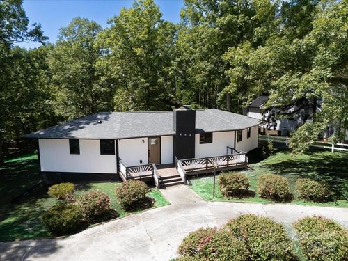 200 Lakeview Rd, Albemarle, NC, 28001-9121 | Card Image