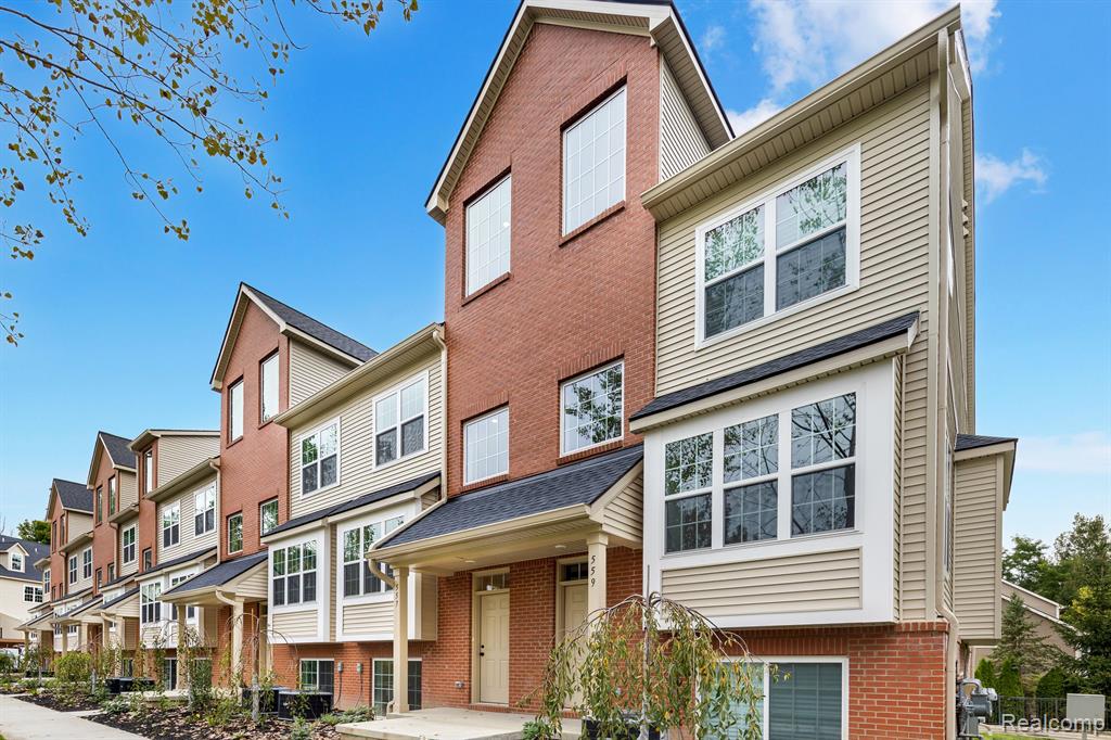 Village Ln, Milford, MI 48381 #1