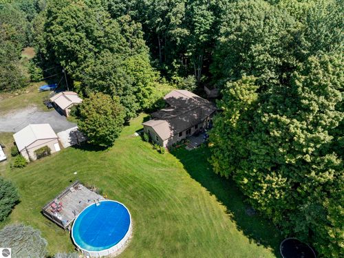 5275 Pierce Rd, Kingsley, MI, 49649-9606 | Card Image
