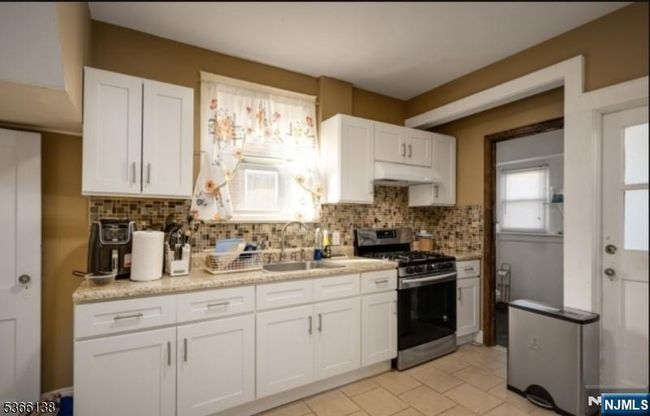 453 Beardsley Ave, House other with 3 bedrooms, 3 bathrooms and null parking in Bloomfield NJ | Image 13