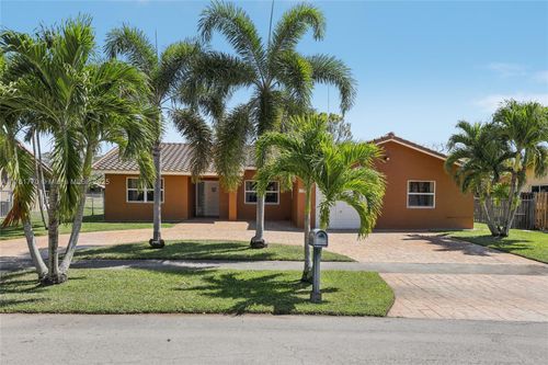 5664 Sw 114th Ave, Cooper City, FL, 33330-4566 | Card Image
