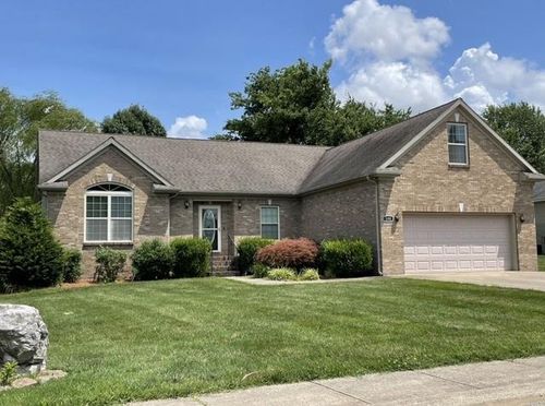 100 Daven Dr, Hopkinsville, KY, 42240-4001 | Card Image