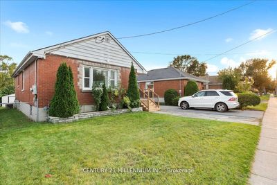 355 Bridge St E, House other with 3 bedrooms, 3 bathrooms and 3 parking in Belleville ON | Image 1