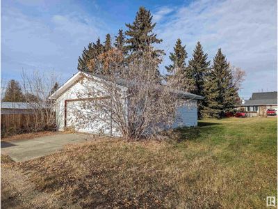 10011 98 Ave, Home with 0 bedrooms, 0 bathrooms and null parking in Morinville AB | Image 3