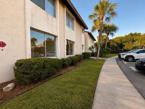 a-2702 Hidden Lake Dr S, SARASOTA, FL, 34237-4552 | Card Image