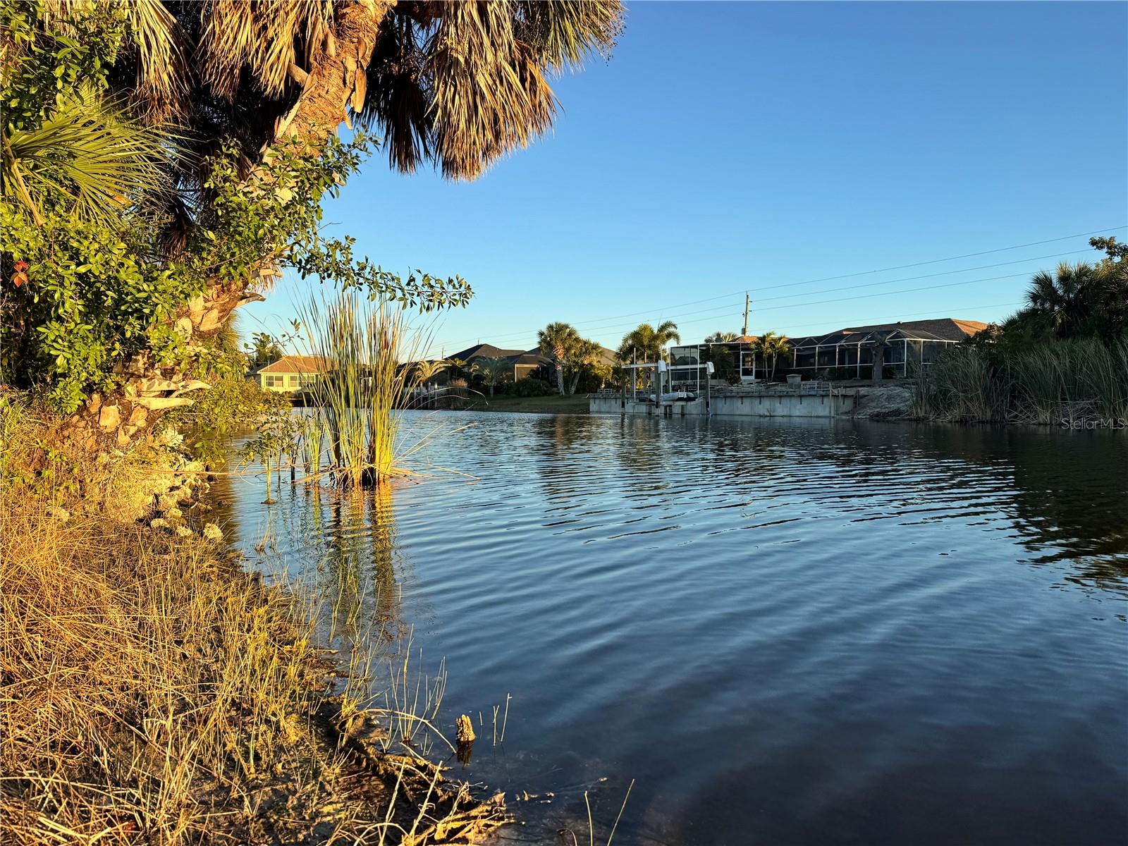 Land in PORT CHARLOTTE