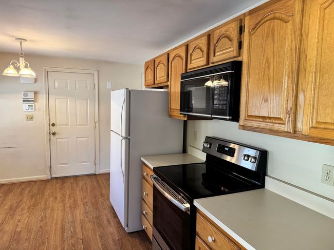 38 Prentiss Way, Condo with 3 bedrooms, 3 bathrooms and null parking in Exeter NH | Image 8