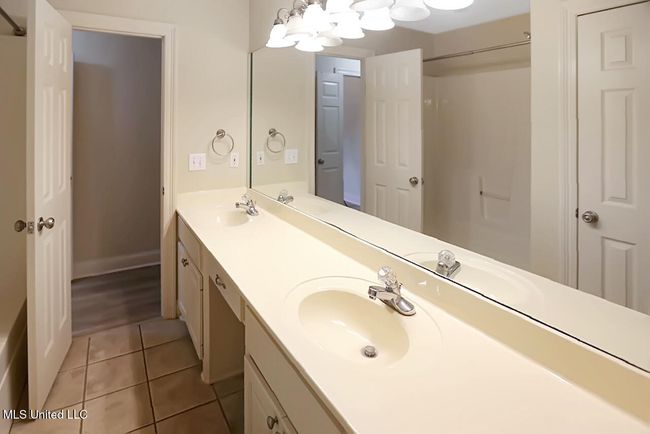 503 W Abbey Pl - 26 | Image 26
