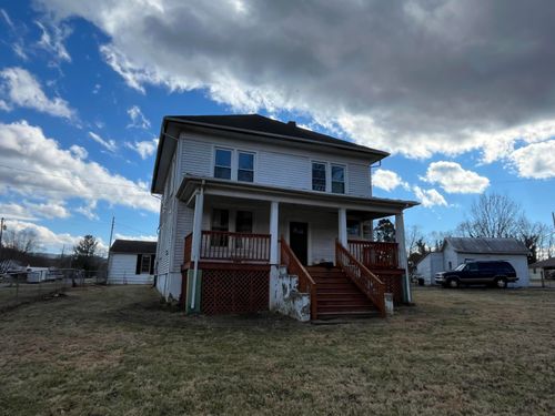 49 Holcombe Ave, New Castle, VA, 24127-7961 | Card Image