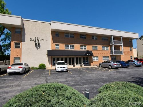 3e-8631 Old Bonhomme Rd, Saint Louis, MO, 63132-3945 | Card Image
