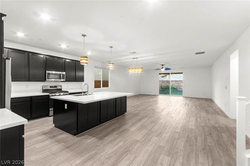 808 Aurelie Ridge St, Henderson, NV, 89011-5525 | Card Image