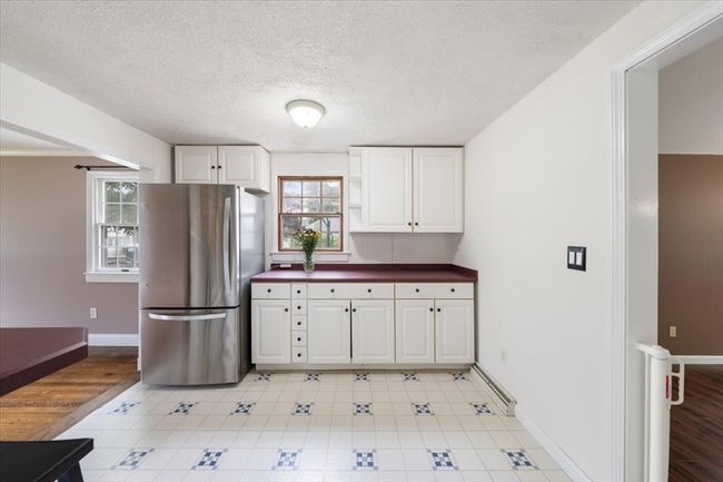 6 Karen Ave, House other with 3 bedrooms, 2 bathrooms and 3 parking in Medway MA | Image 15