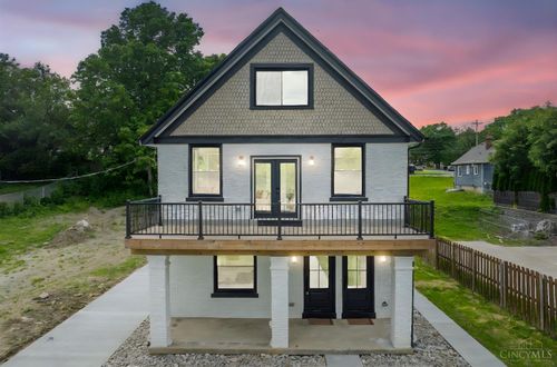 817 Hawthorne Ave, Cincinnati, OH, 45205-2322 | Card Image