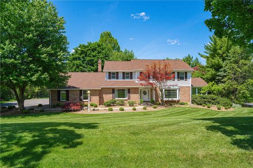4777 Belmont Dr, EMMAUS, PA, 18049-1236 | Card Image