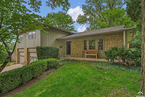 3430 Camelback Pl, Lawrence, KS, 66047-1719 | Card Image