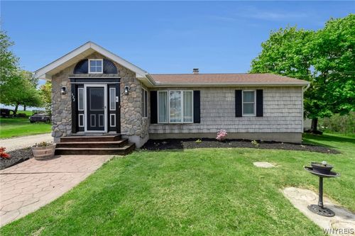 922 Two Rod Rd, Marilla, NY, 14102-9730 | Card Image