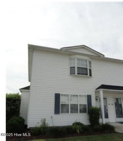 unit-qqq1-3959 Sterling Pointe Dr, Winterville, NC, 28590-5801 | Card Image