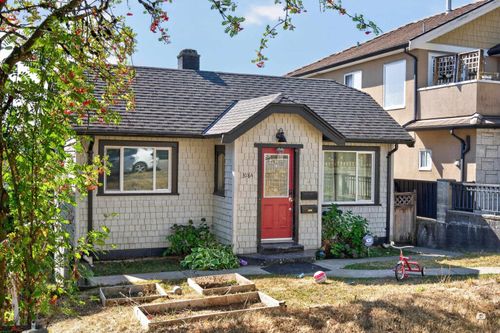 3184 E 8th Ave, Vancouver, BC, V5M1X6 | Card Image