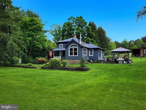 24 Board Rd, Laceyville, PA, 18623-7840 | Card Image