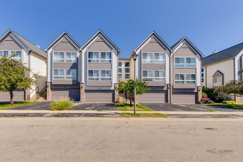 668 Fountainview Dr, Mundelein, IL, 60060-5605 | Card Image