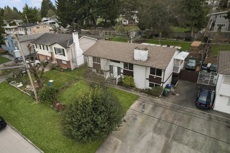 13157 99 Avenue, House other with 6 bedrooms, 2 bathrooms and 4 parking in Surrey BC | Image 32