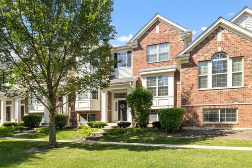 0N082 Forsythe Ct, Winfield, IL, 60190 | Card Image