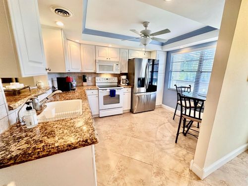 apt-h2-3204 Portofino Pt, Coconut Creek, FL, 33066-1231 | Card Image