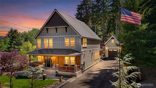 306 W Montana Ave, Roslyn, WA, 98941-5837 | Card Image