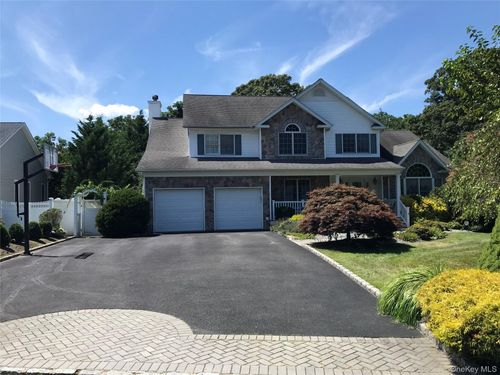 6 Rolling Wood Ct, Hauppauge, NY, 11788-4375 | Card Image