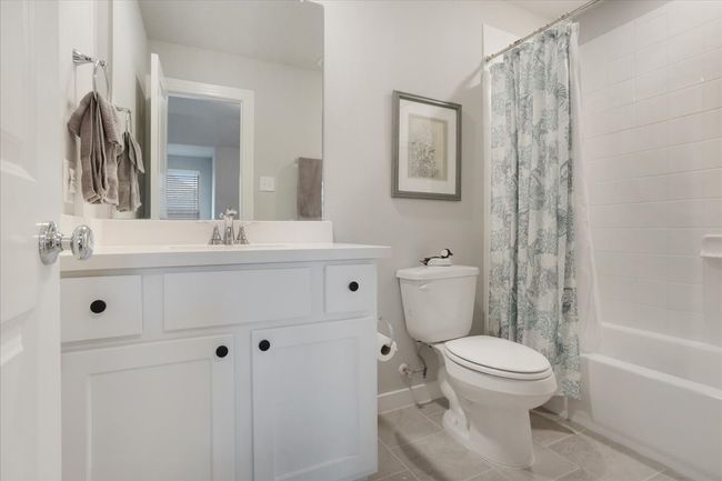 2nd Floor Guest Bath | Image 31