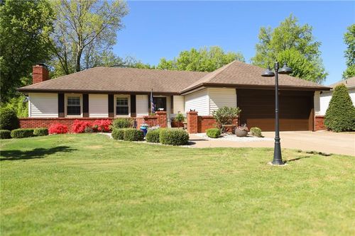 4824 Mockingbird Ln, Saint Joseph, MO, 64506-3366 | Card Image