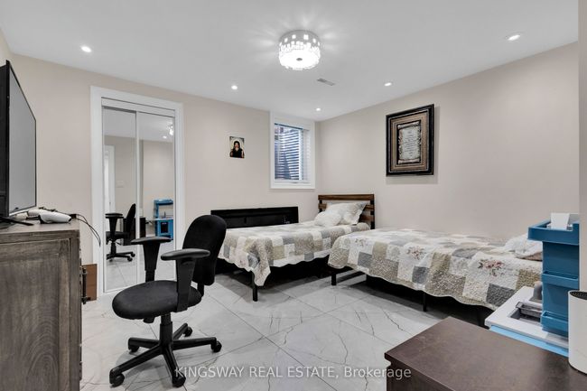 58 Leeward Dr, House other with 6 bedrooms, 5 bathrooms and 5 parking in Brampton ON | Image 43