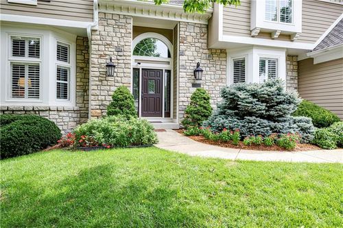 13845 Hadley St, Overland Park, KS, 66223-1320 | Card Image