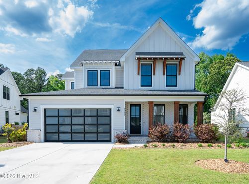 8249 Winding Creek Cir, Wilmington, NC, 28411-8442 | Card Image