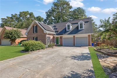 7420 Talbot Colony, House other with 3 bedrooms, 2 bathrooms and 4 parking in Sandy Springs GA | Image 3