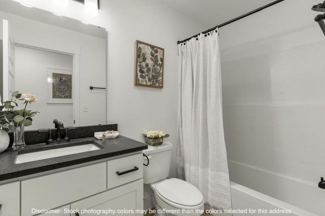 Hall Bath | Image 11