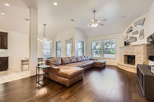 22207 Cape Travis Bnd, Lago Vista, TX, 78645-4835 | Card Image