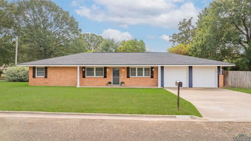 2828 Darwin St, Kilgore, TX, 75662-2906 | Card Image
