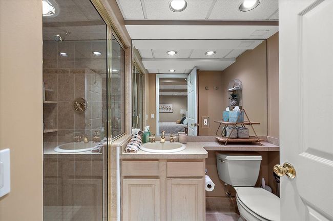 FULL BATH OFF LOWER LEVEL BR | Image 38