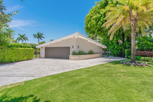 1425 Middle River Dr, Fort Lauderdale, FL, 33304-1525 | Card Image