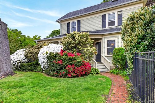 2 Van Buren St, Port Washington, NY, 11050-3222 | Card Image