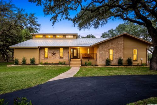 29274 Seabiscuit Dr, Fair Oaks Ranch, TX, 78015-4460 | Card Image