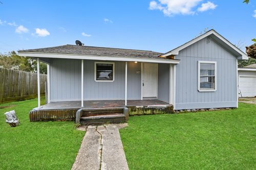 3421 3rd Ave N, Texas City, TX, 77590-6609 | Card Image