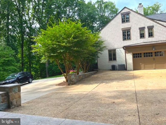 8820 Burning Tree Rd, House other with 6 bedrooms, 7 bathrooms and null parking in BETHESDA MD | Image 6