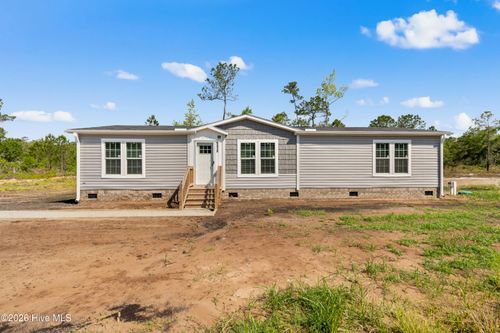 6830 Lewis Dr, Winnabow, NC, 28479-5057 | Card Image